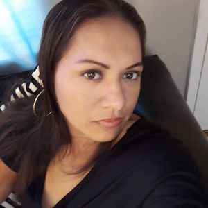 Meet your Posher, Yolanda